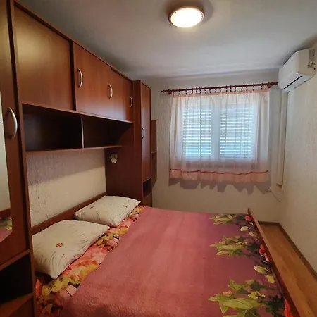 Mirella For 6 Persons Located In Istria Διαμέρισμα